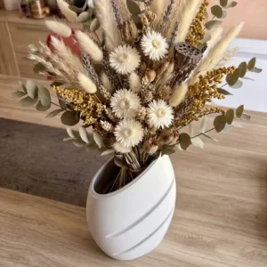 Grand vase gris mat au col biseauté Obliq avec un bouquet de fleurs séchées et pampa par 3DWorlds.