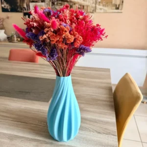 vase-design-fluide-bleu-artisanat-digital